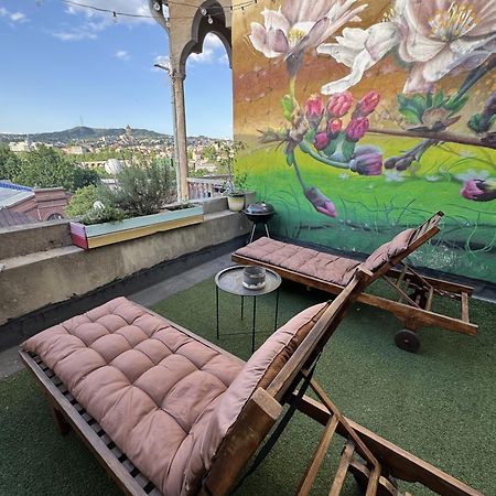 Namaste Hostel Tbilisi Exteriör bild