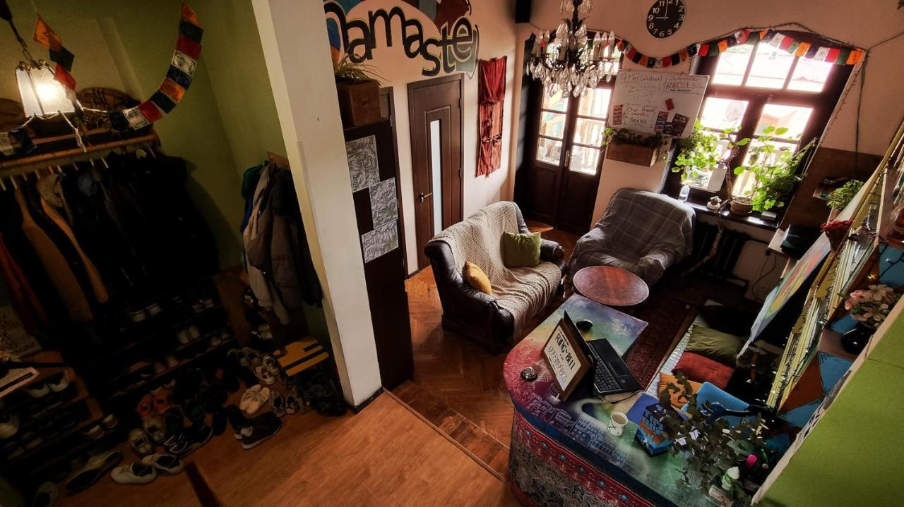Namaste Hostel Tbilisi Exteriör bild