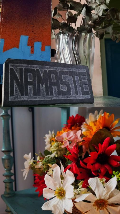 Namaste Hostel Tbilisi Exteriör bild