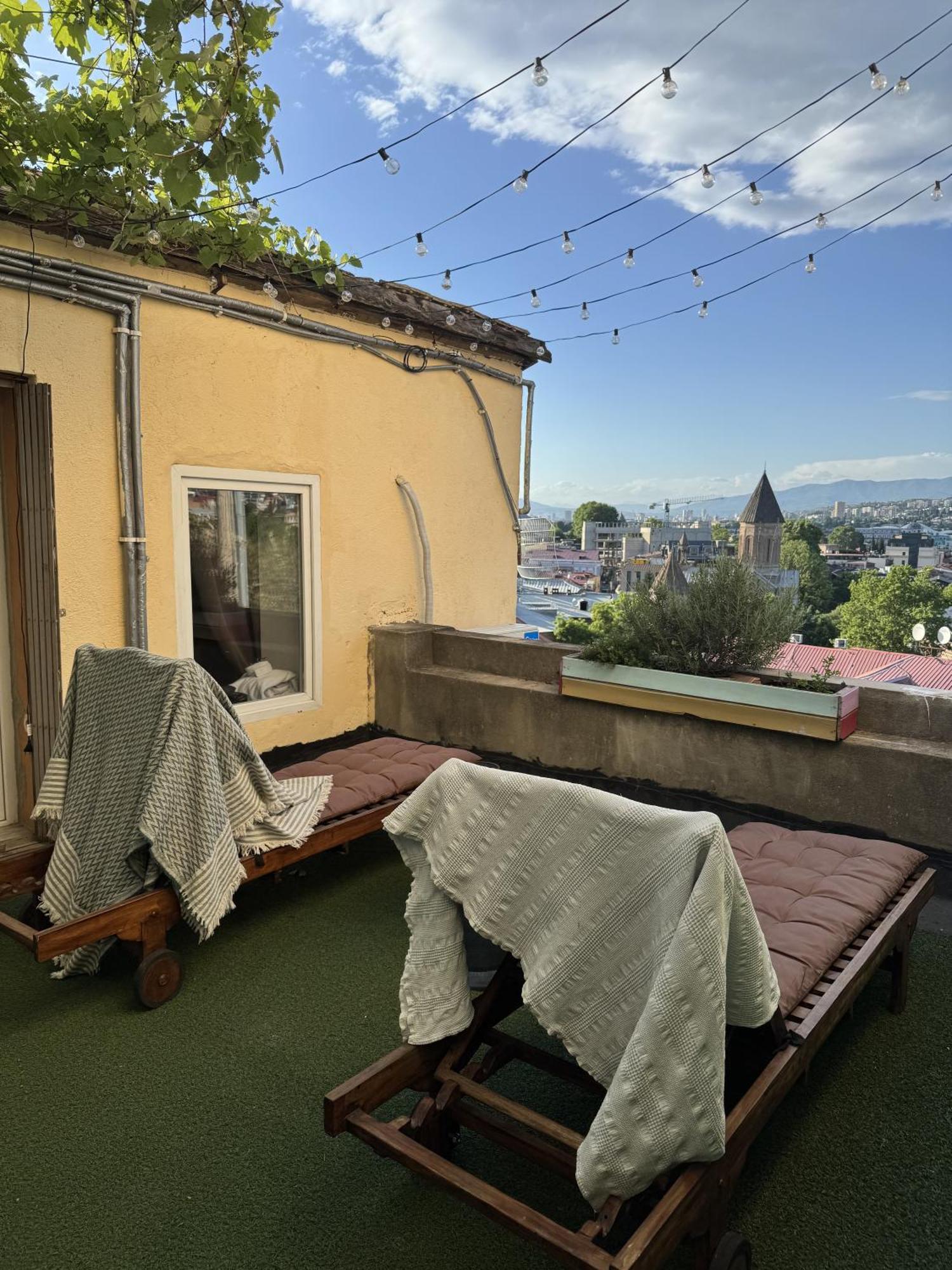 Namaste Hostel Tbilisi Exteriör bild