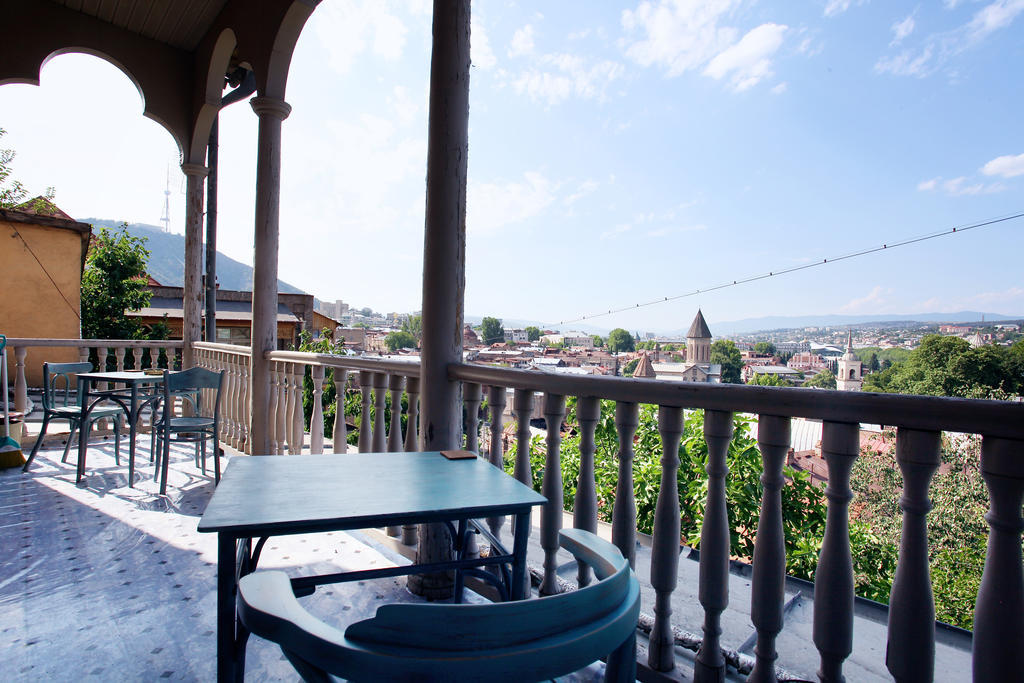 Namaste Hostel Tbilisi Exteriör bild