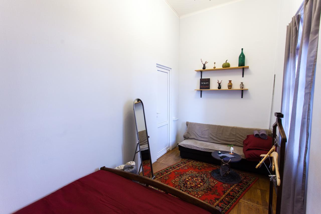 Namaste Hostel Tbilisi Exteriör bild