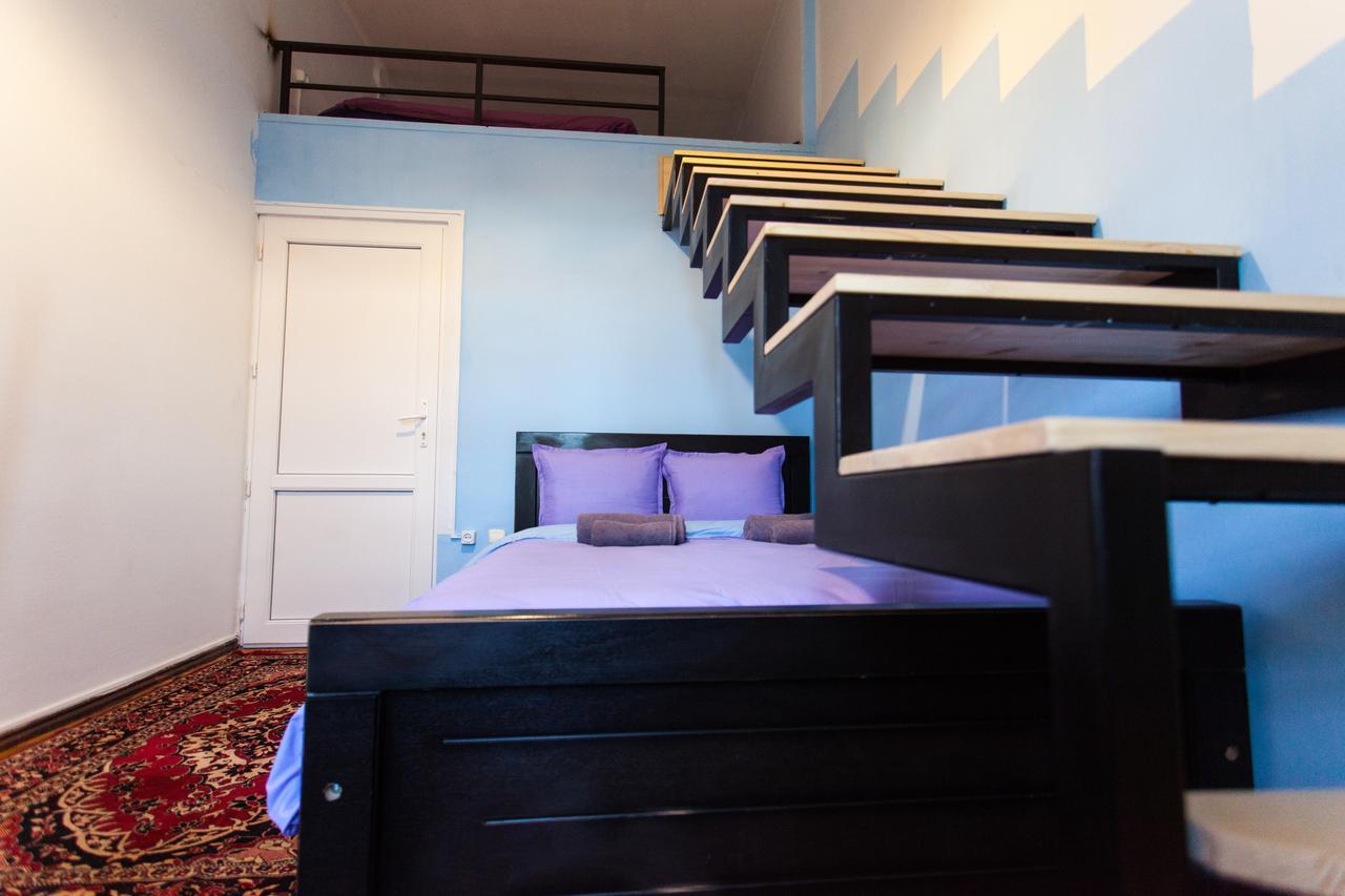 Namaste Hostel Tbilisi Exteriör bild